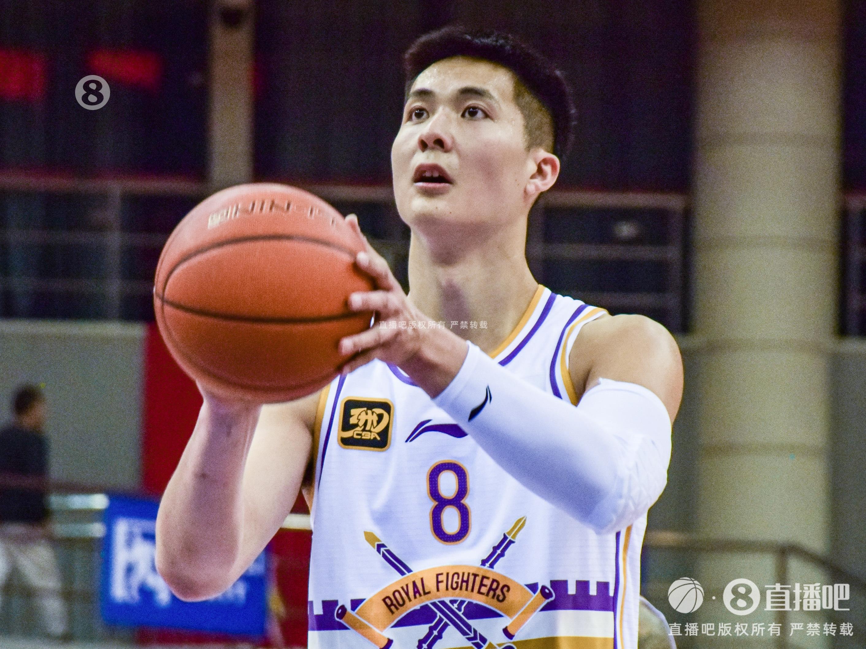 拼盡全力！朱松瑋11中9拿到22分4板6助 三分6中4